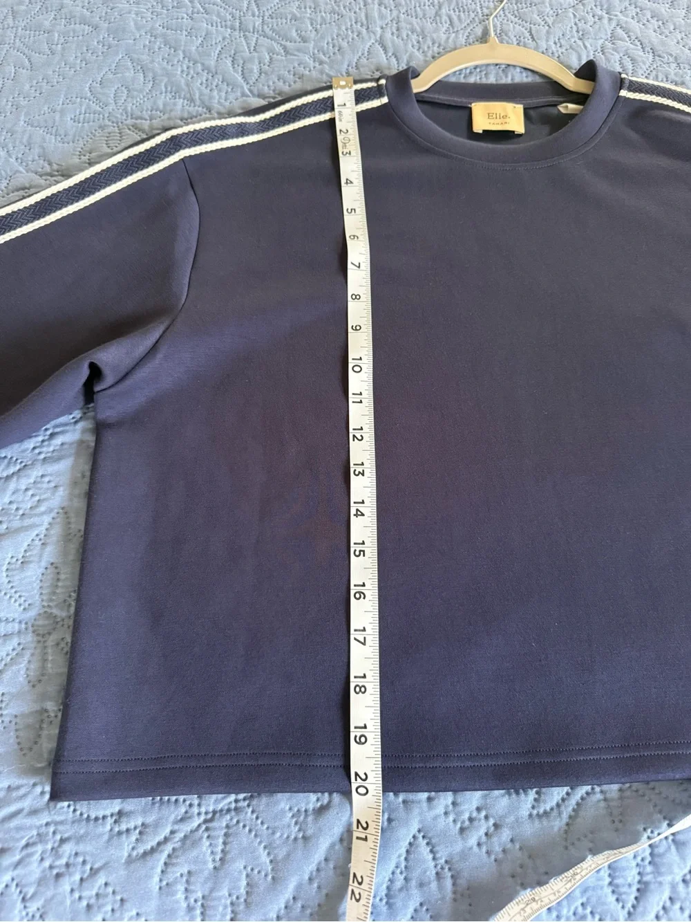 Elie Tahari Navy Athleisure Lounge Set Medium Sweatshirt & Shorts Matching Set
